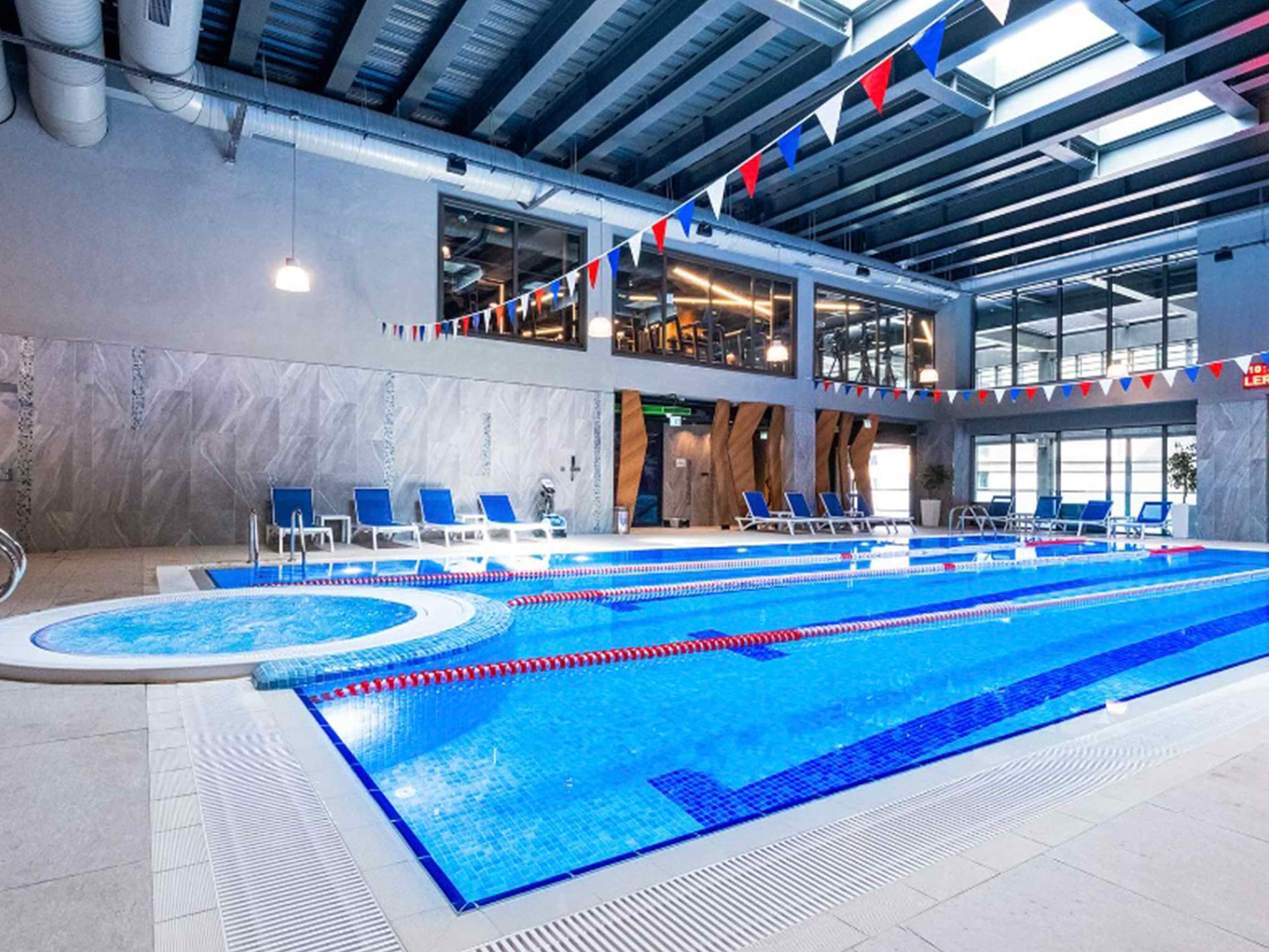 Avrupa Konutları Çamlıvadi'de Lüks Eşyalı ve Dekorasyonlu Kiralık 2+1 Bahçe Katı Daire