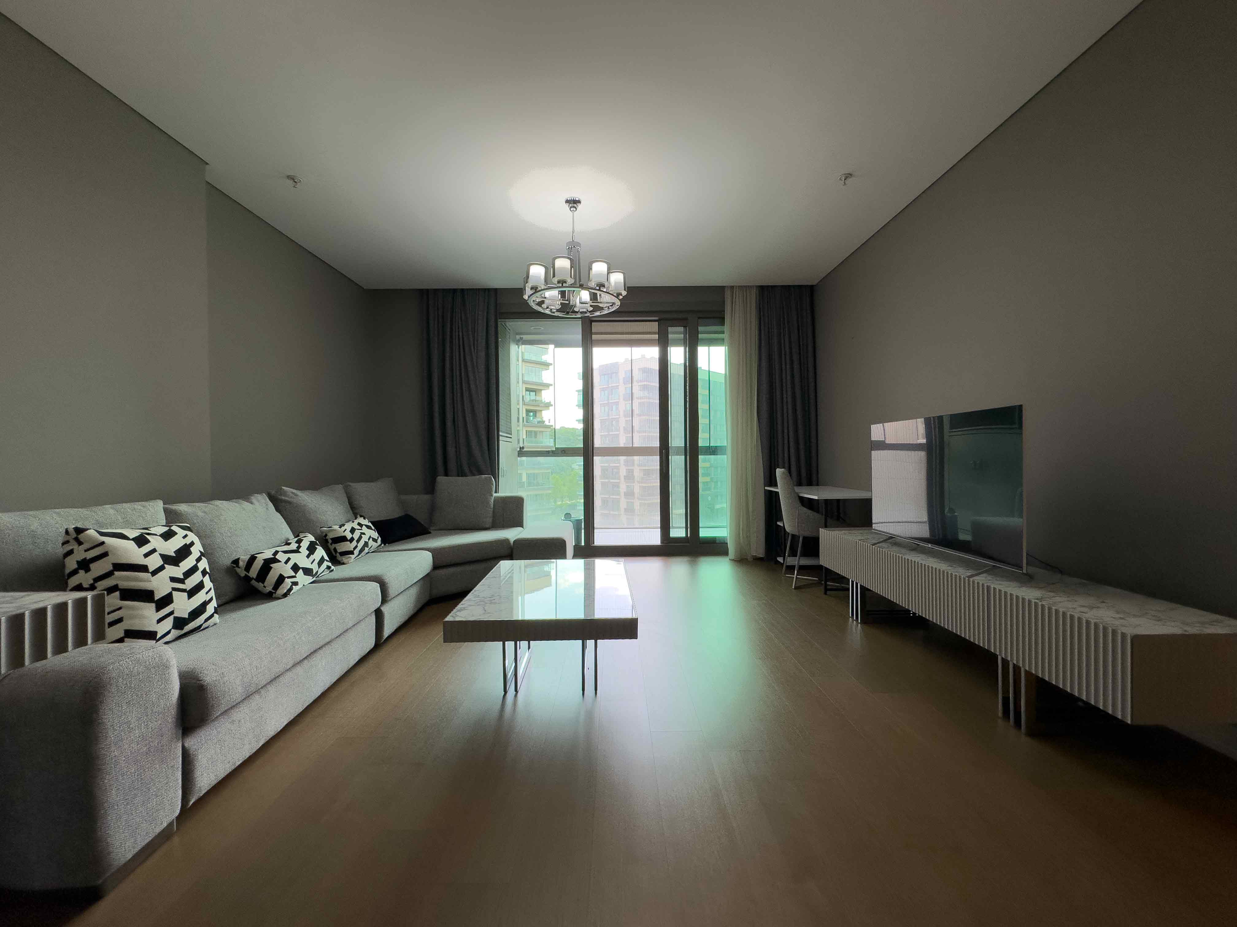 Vadistanbul Park'ta Modern Eşyalı Kiralık 2+1 Site İçi Peyzaj Manzaralı Daire