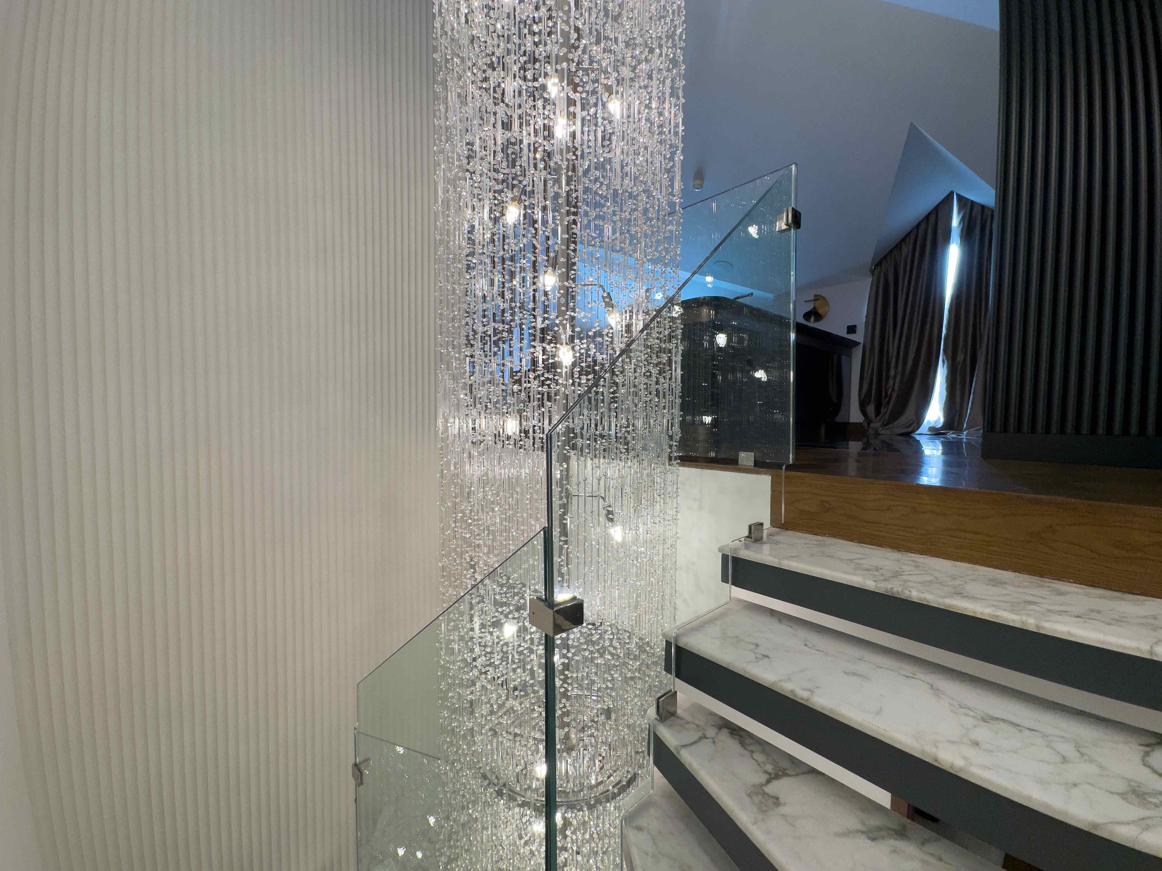 Sarıyer Maden'de 850m2 Arsa İçerisinde Satılık Boğaz Manzaralı Özel Mimari Villa