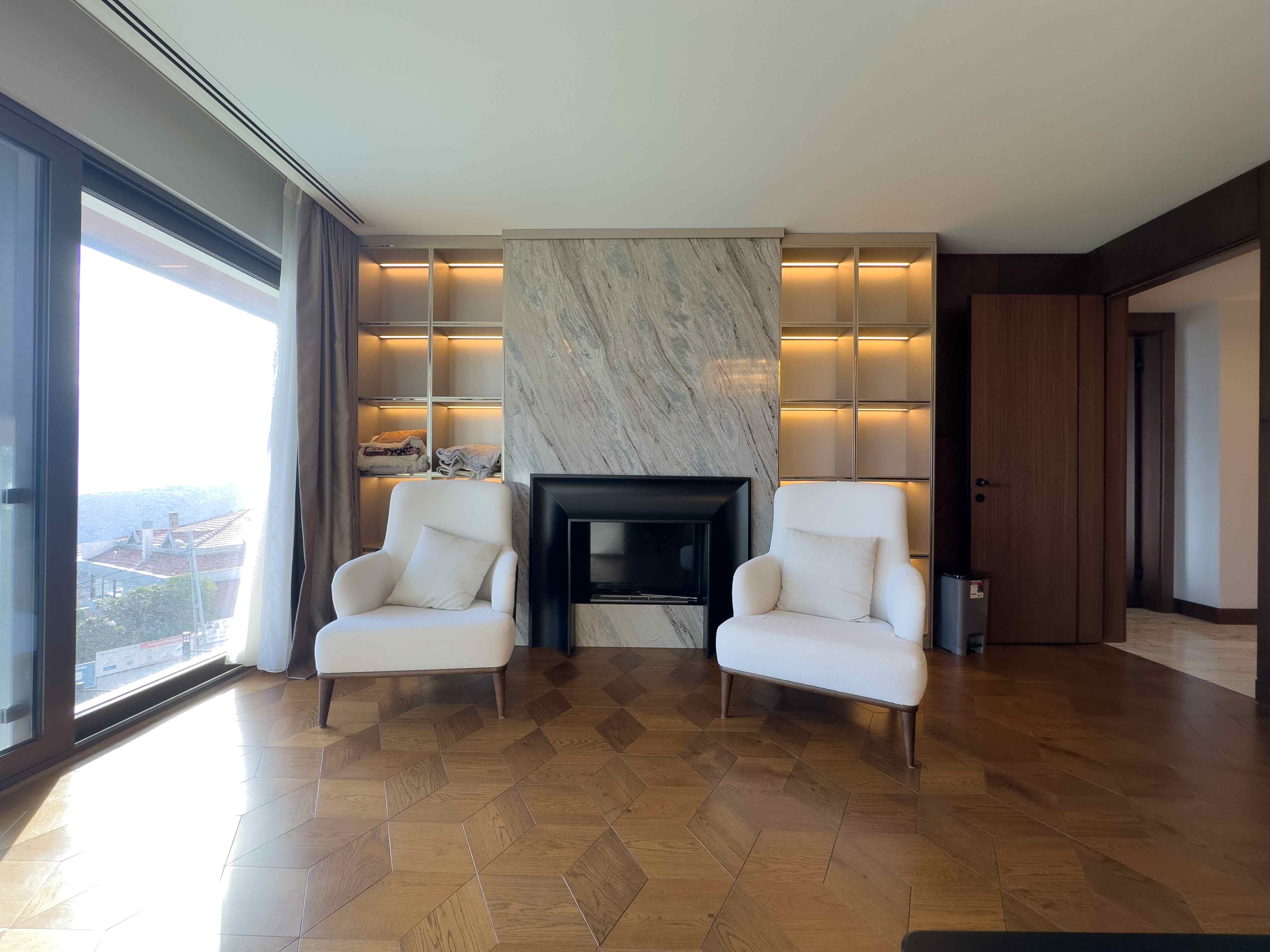 Sarıyer Maden'de 850m2 Arsa İçerisinde Satılık Boğaz Manzaralı Özel Mimari Villa