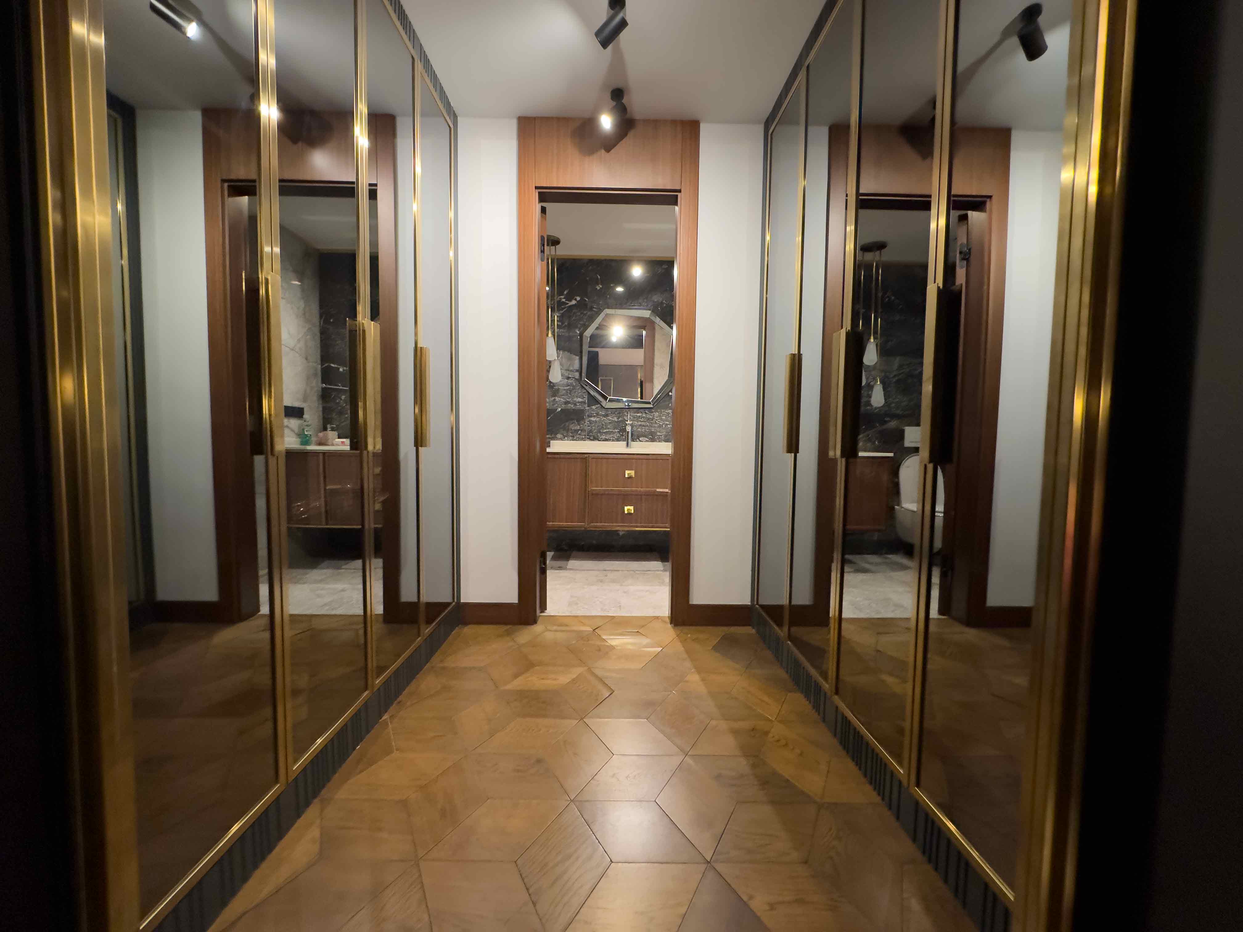 Sarıyer Maden'de 850m2 Arsa İçerisinde Satılık Boğaz Manzaralı Özel Mimari Villa