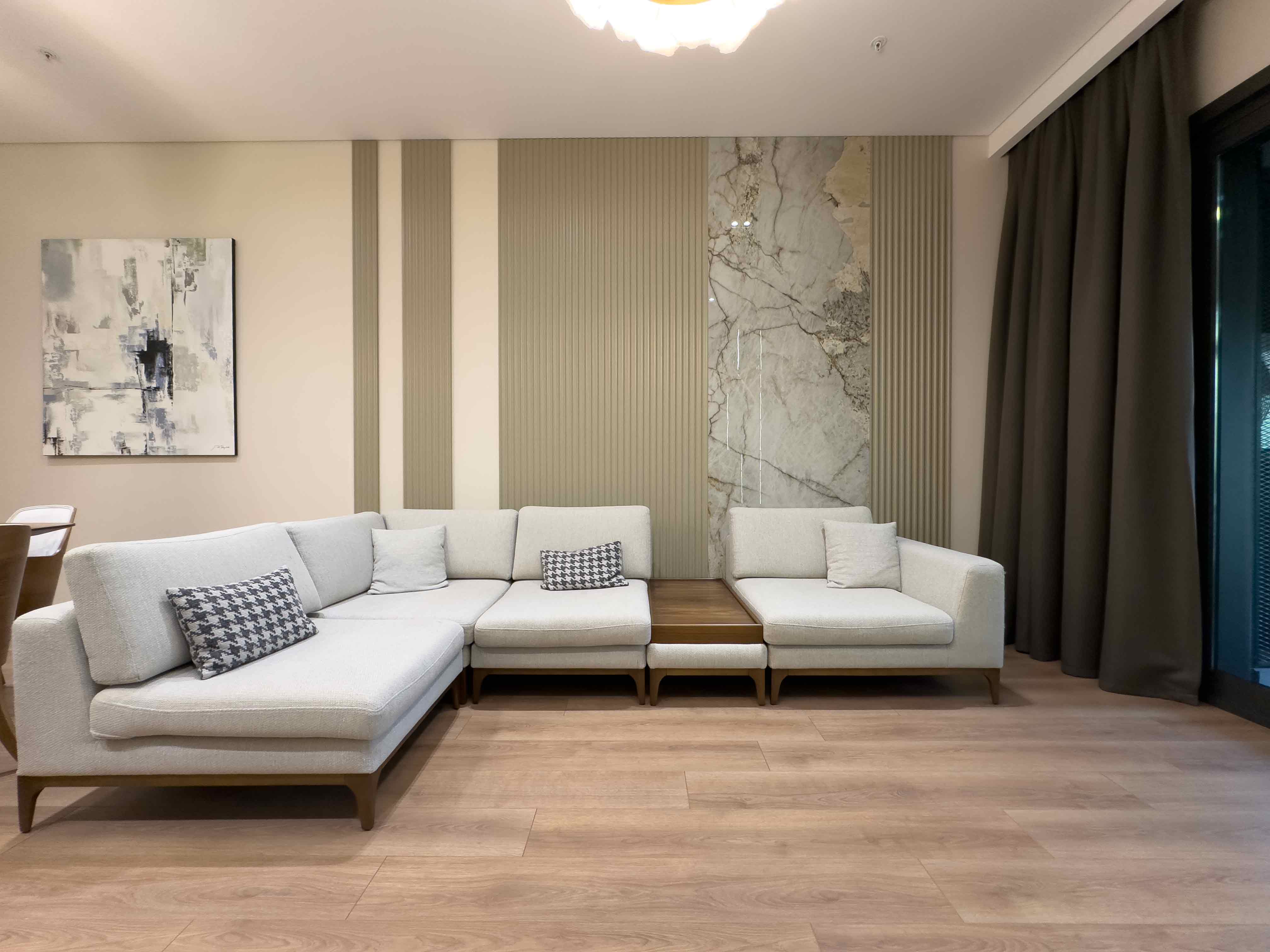 Avrupa Konutları Çamlıvadi'de Lüks Eşyalı ve Dekorasyonlu Kiralık 2+1 Bahçe Katı Daire